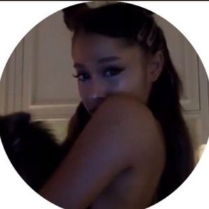 Meet your Posher, Daniela